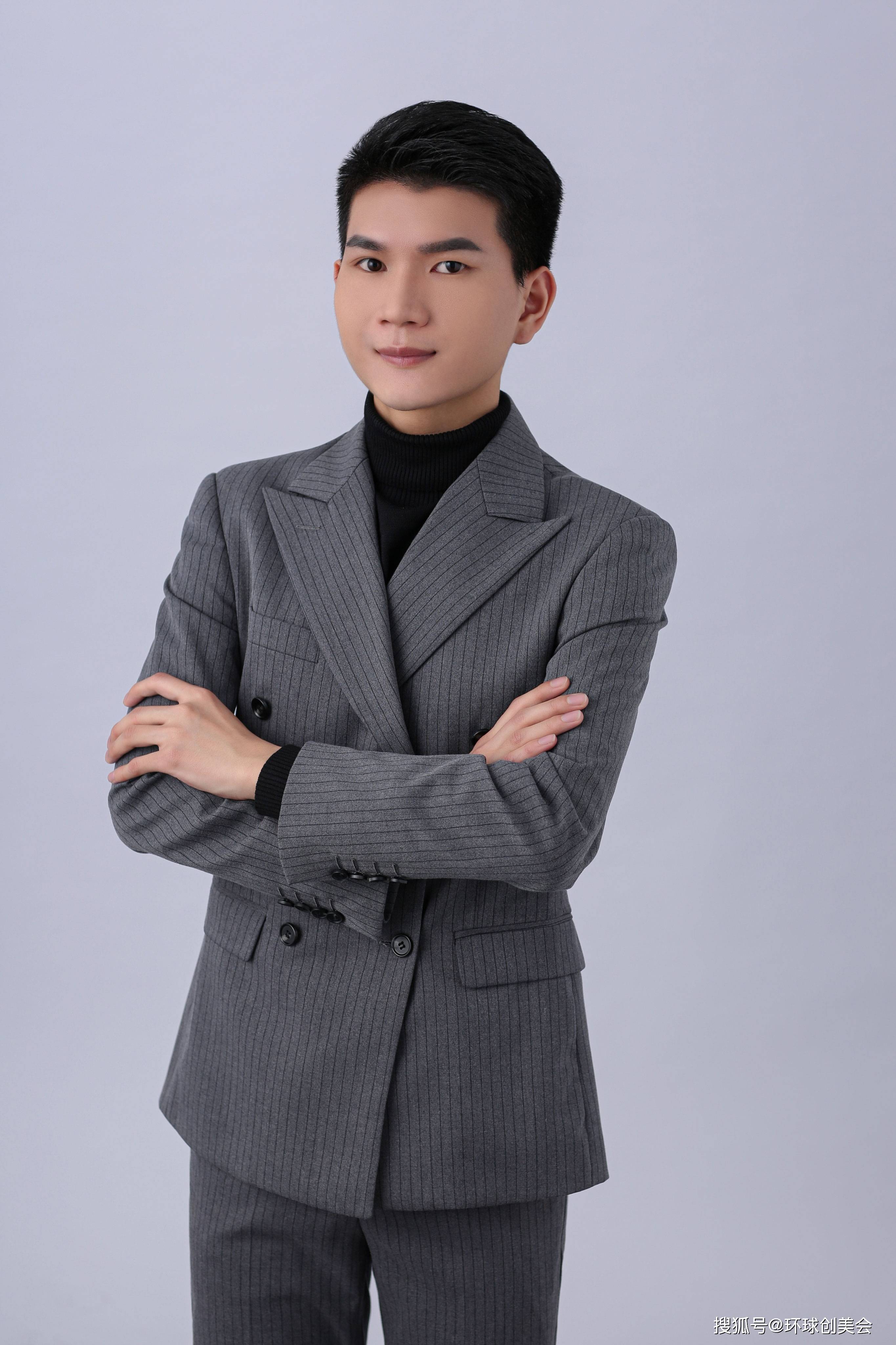 张棠时 视觉与舞美负责人